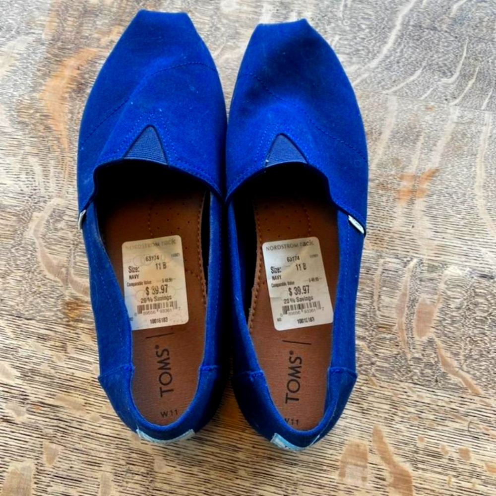 Toms